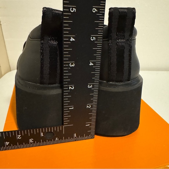 Rocket Dog Black Platform Loafers with Tassels - Picture 10 of 15